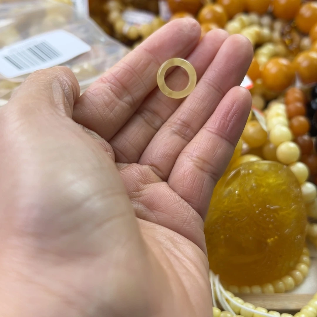 琥珀珠宝奇石未镶嵌