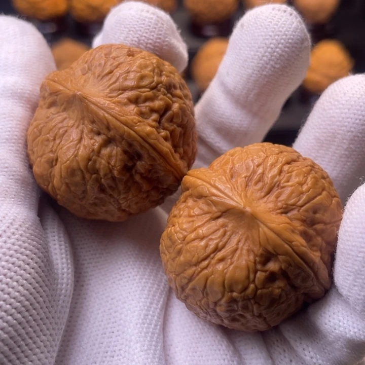 烟***缈文玩核桃吊坠蟒纹虎头