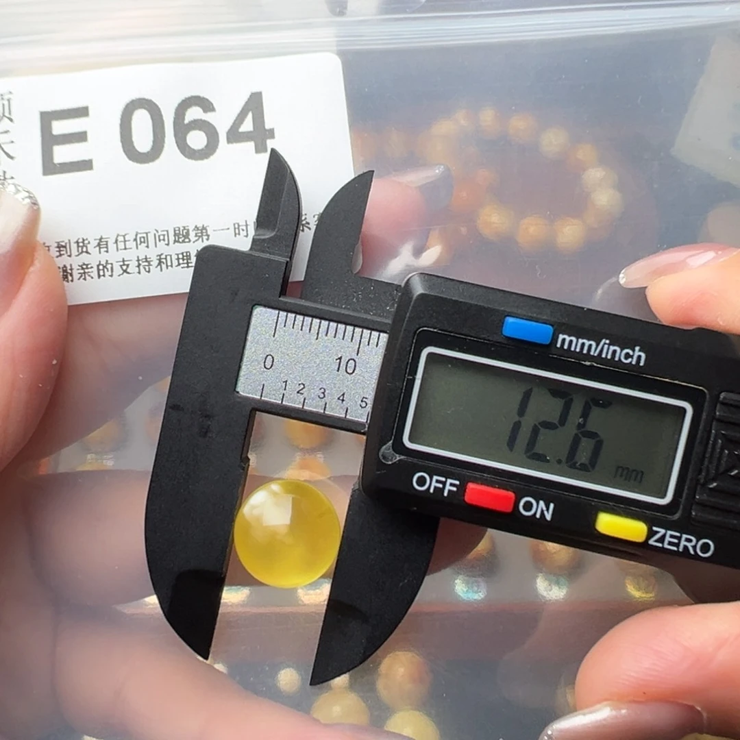 琥珀裸石未镶嵌琥珀裸石未镶嵌12