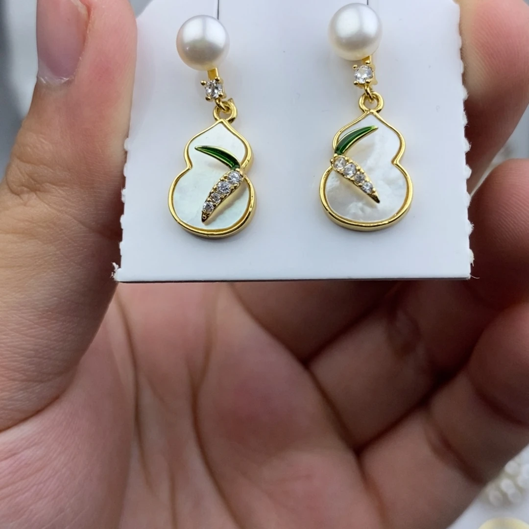 未镶嵌耳饰淡水珍珠