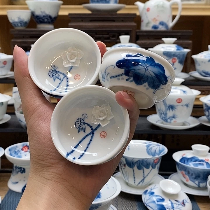 手绘荷花浮雕杯子三个装釉下彩高温瓷微瑕福利款
