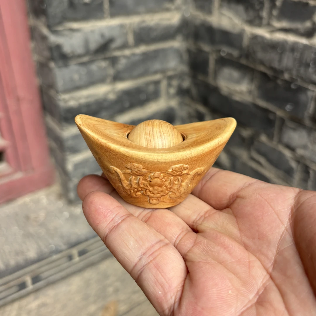 非遗滚珠崖柏掌中元宝 原生态无漆 宝珠可动 飘香好闻 元宝手把件