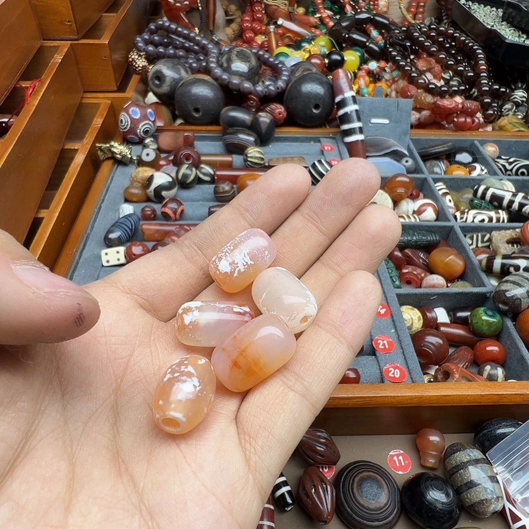 南红玛瑙未镶嵌珠宝半成品