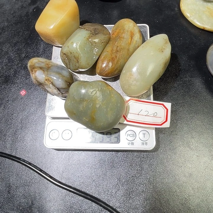 和田玉未镶嵌颈饰3****简120