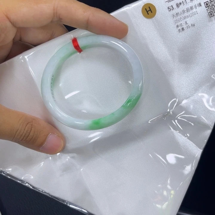 翡翠手镯未镶嵌白*雪手镯
