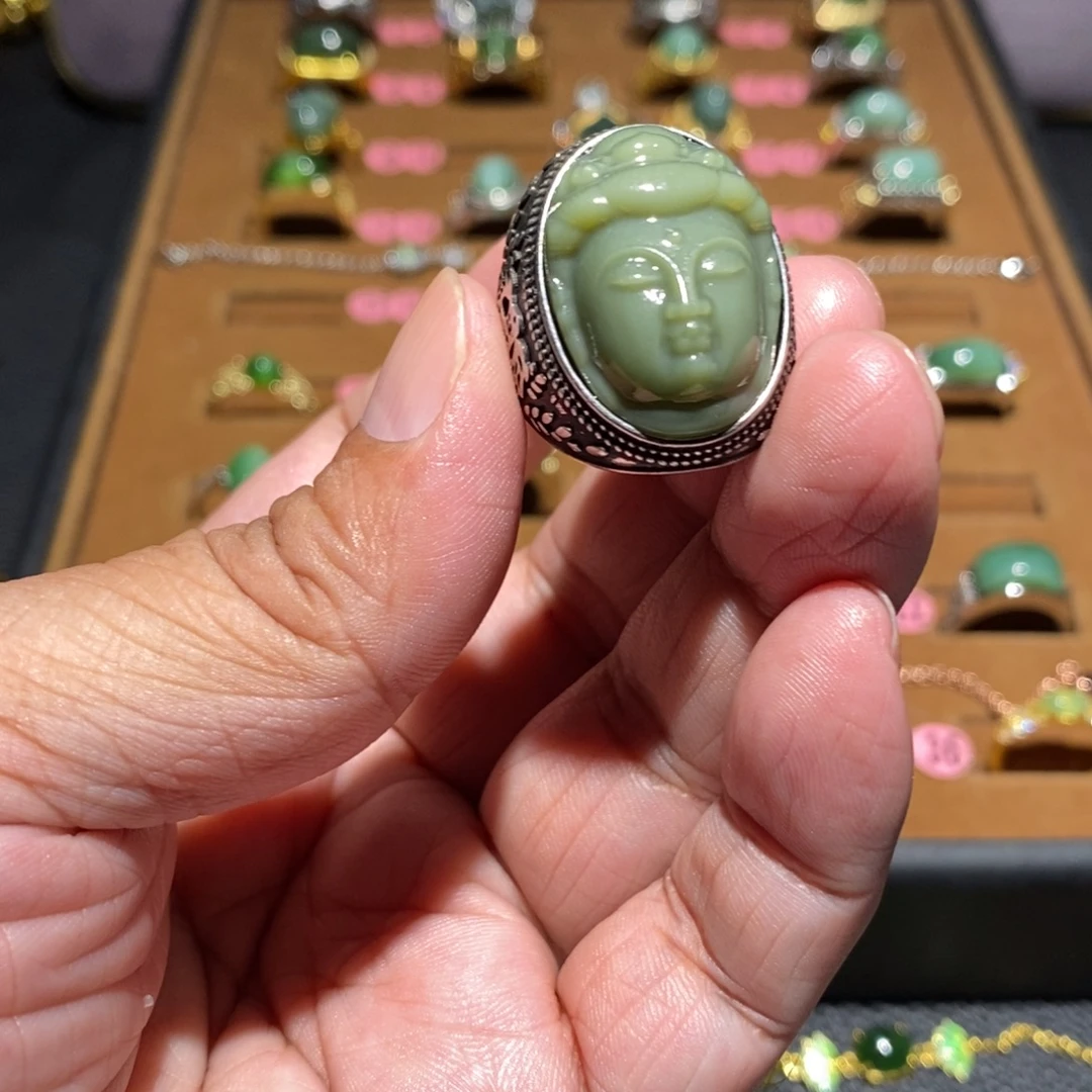 蝈***蝈未镶嵌戒指和田玉（碧玉）