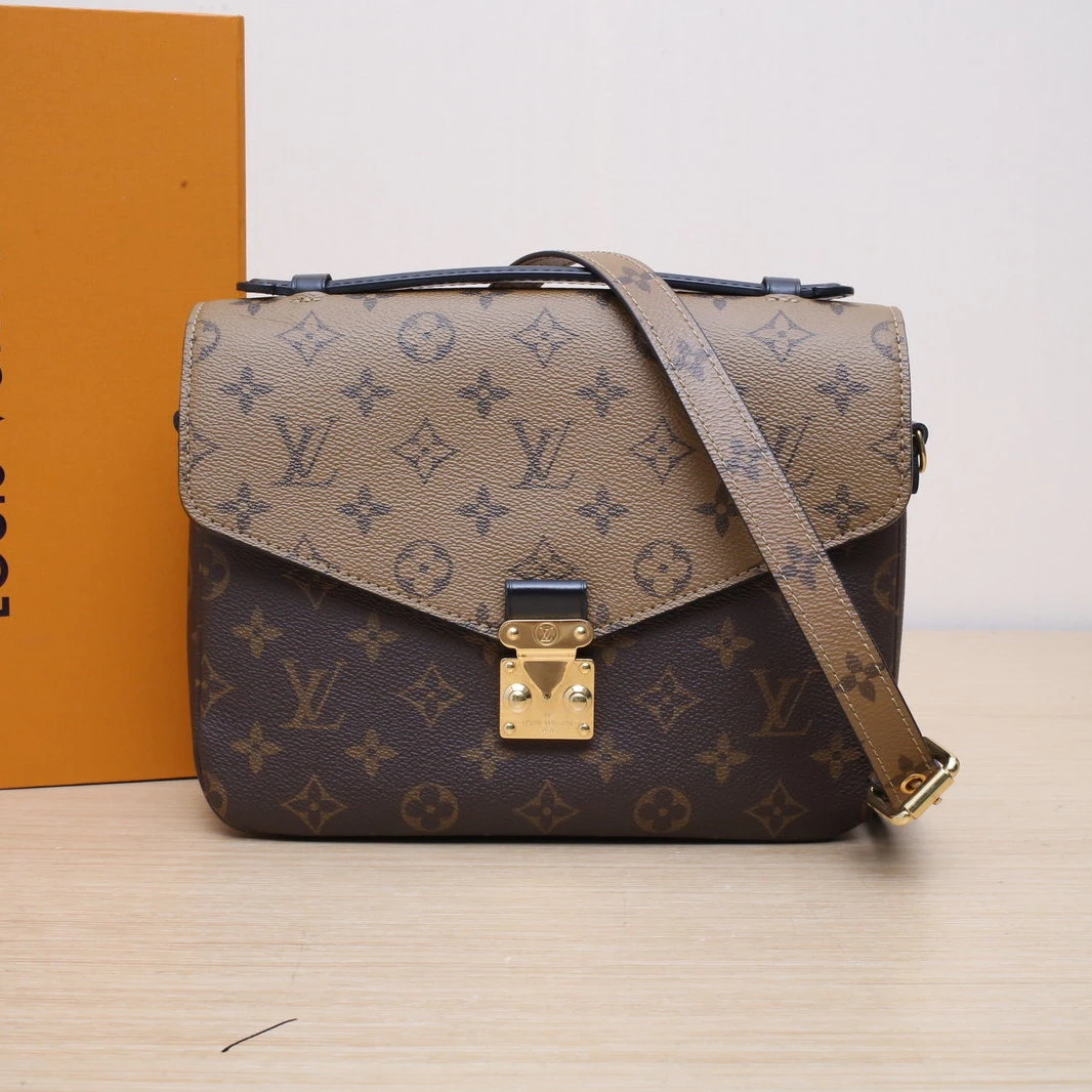 95新 LouisVuitton/路易威登 【娇】Metis Pochette 邮差 老花