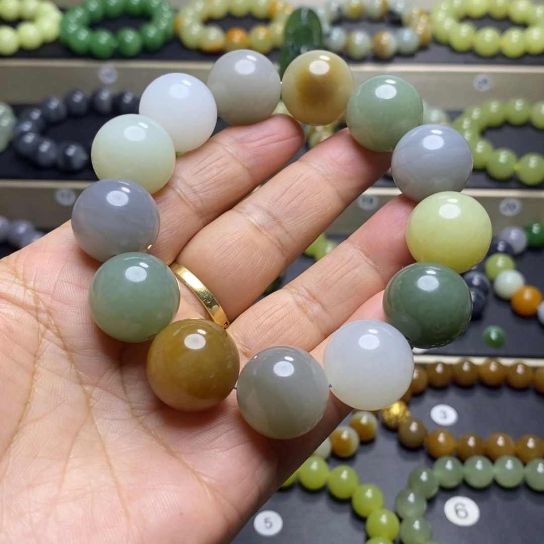 和田玉未镶嵌手串