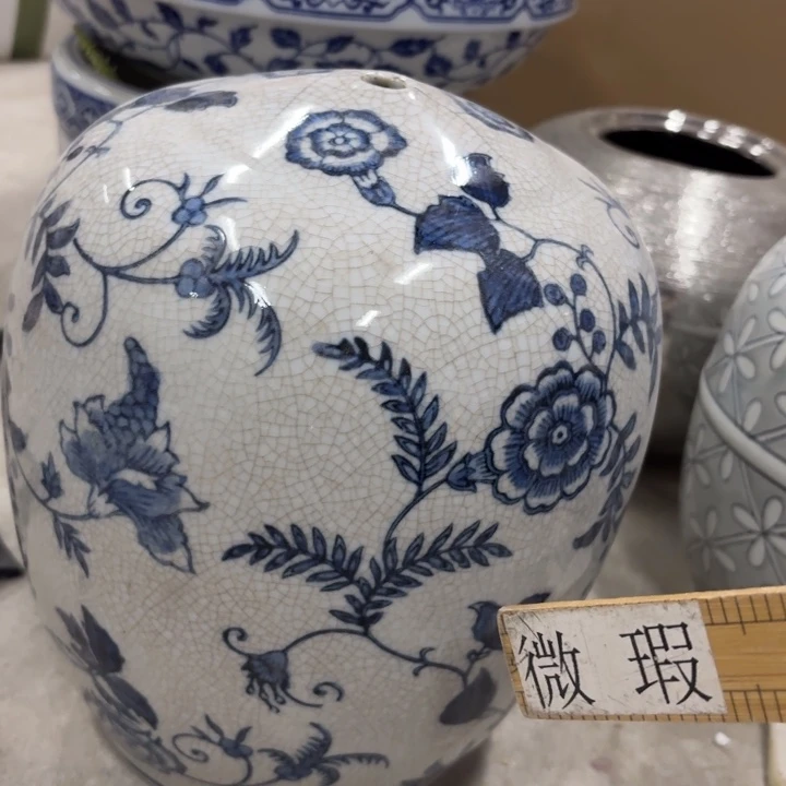 微瑕青花瓷器值得购买