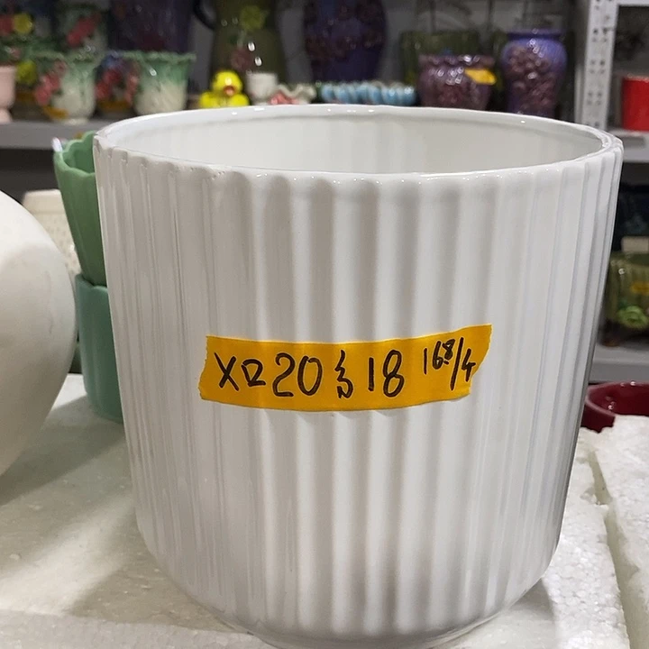 陶瓷花盆有孔 瑕疵针孔漏釉介意勿拍 口高