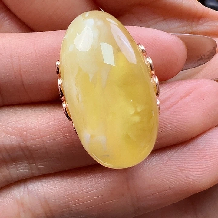 蜜蜡未镶嵌珠宝奇石