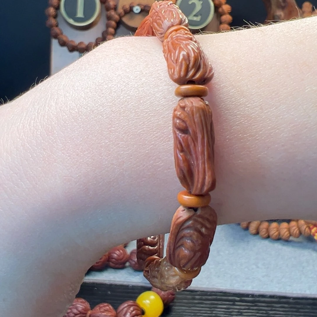 【闪购商品】桃核手串於****选小金条单圈