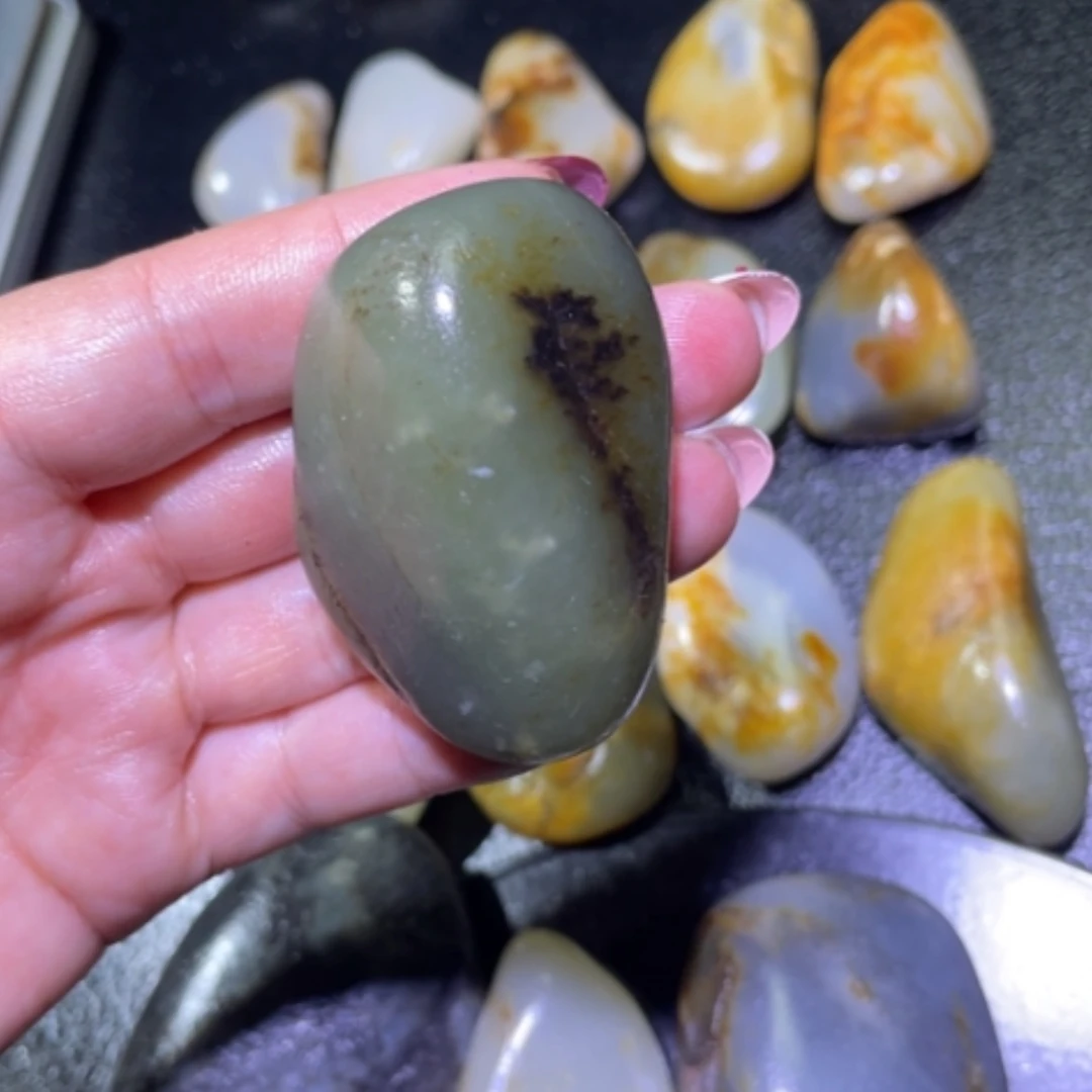 【闪购商品】颈饰未镶嵌和田玉