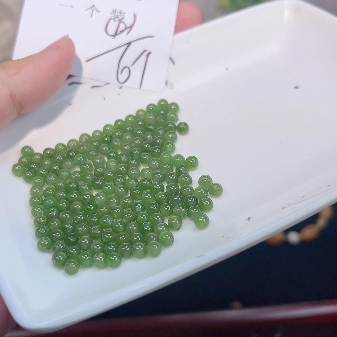 未镶嵌珠宝半成品水晶207 。