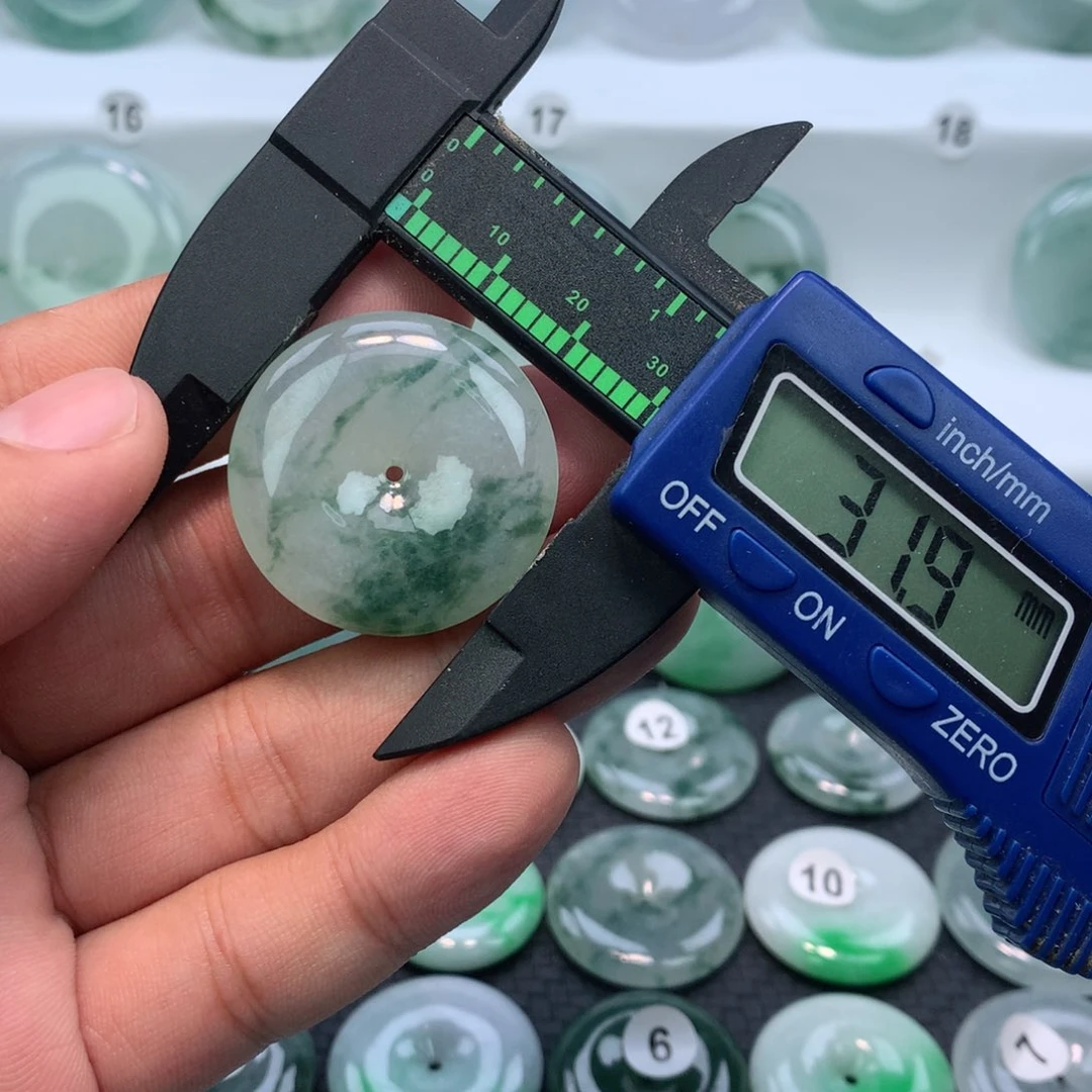 翡翠未镶嵌颈饰缅甸天然A货翡翠31.9-7.2