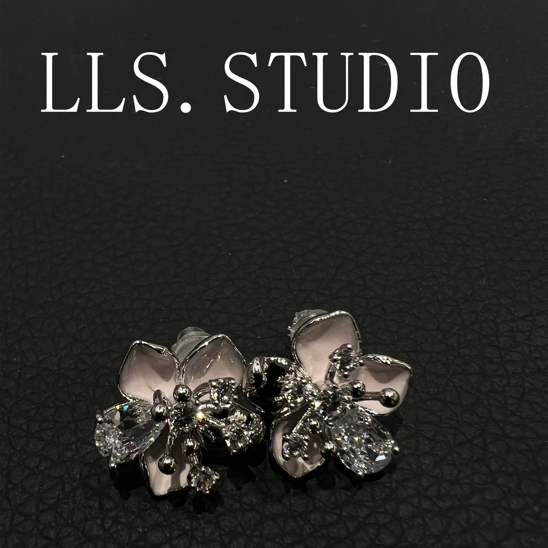 轻奢项链 粉花蕊  7123