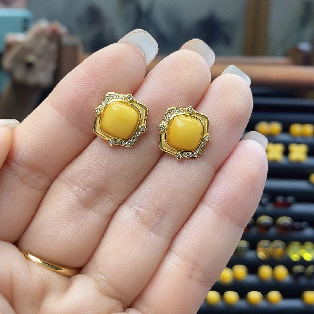 琥珀未镶嵌裸石成品