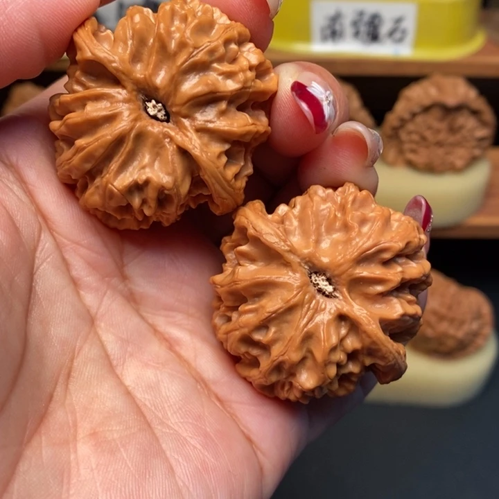 文玩核桃吊坠41苹果园