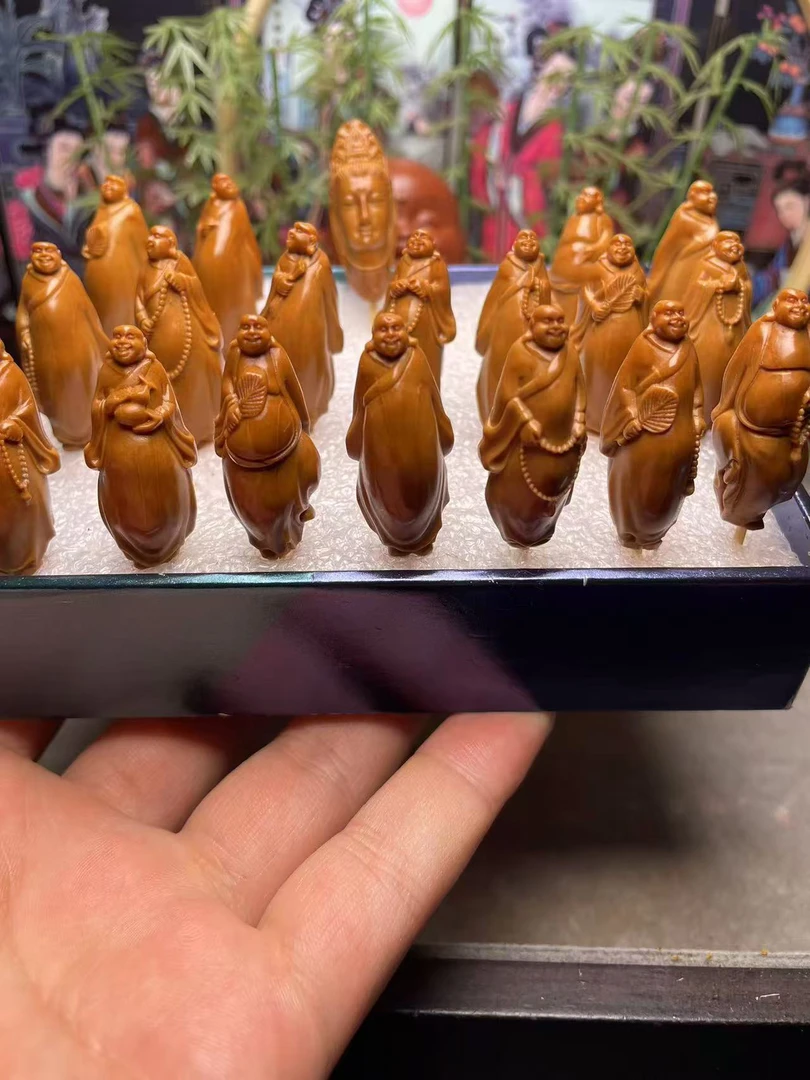 橄榄核雕刻柳叶十八弥勒脖挂