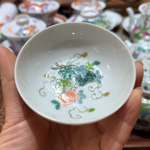 手绘茶杯盖碗壶承陶瓷