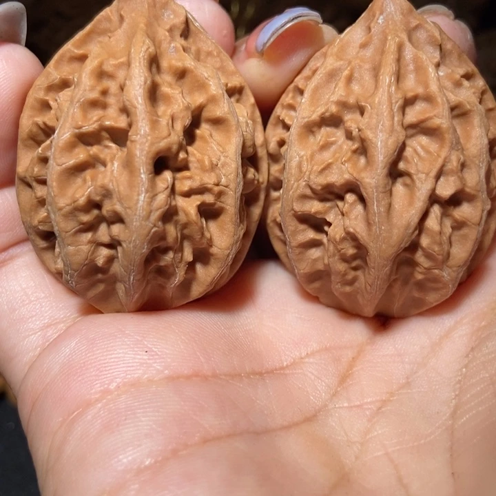 把件文玩核桃东北楸子小雪69