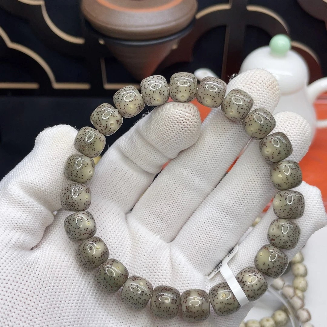 星月菩提吊坠01。 10/9灰冰满天星