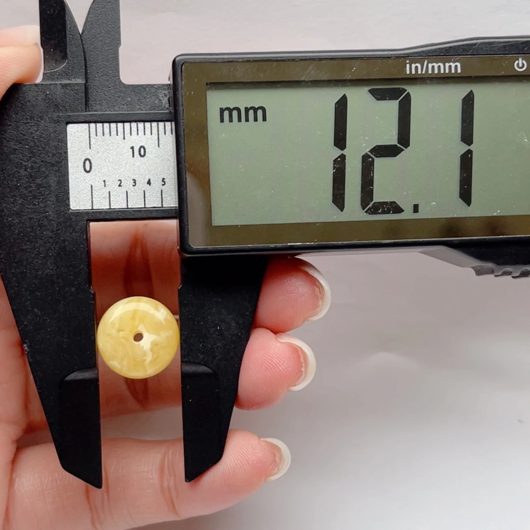 蜜蜡裸石未镶嵌蜜蜡扣子 思思