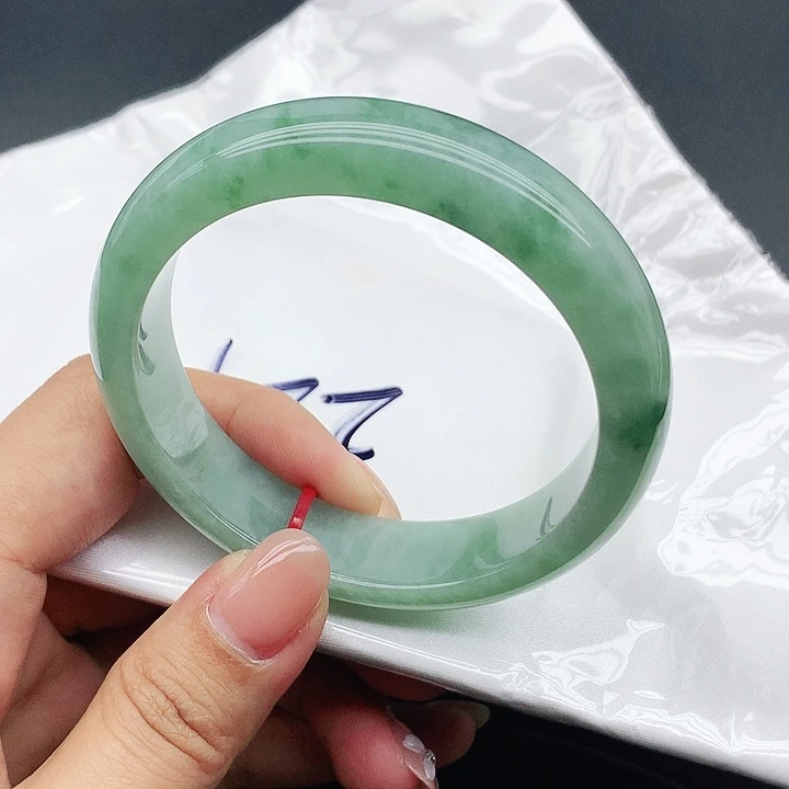 未镶嵌手镯翡翠221