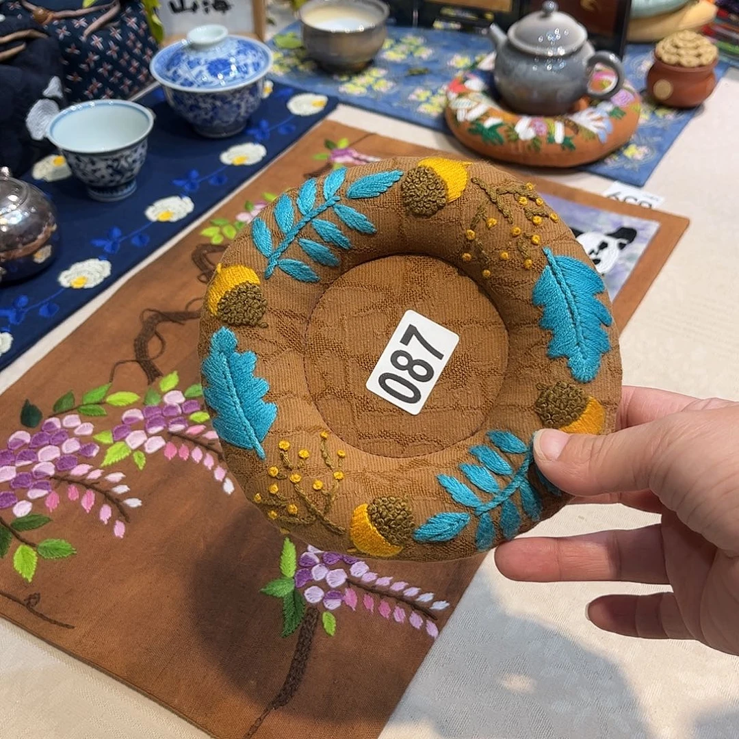 刺子绣窝窝壶垫美价