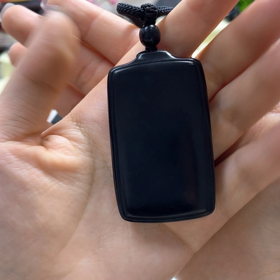 和田玉（墨玉）未镶嵌颈饰36面包高羊脂63克左右