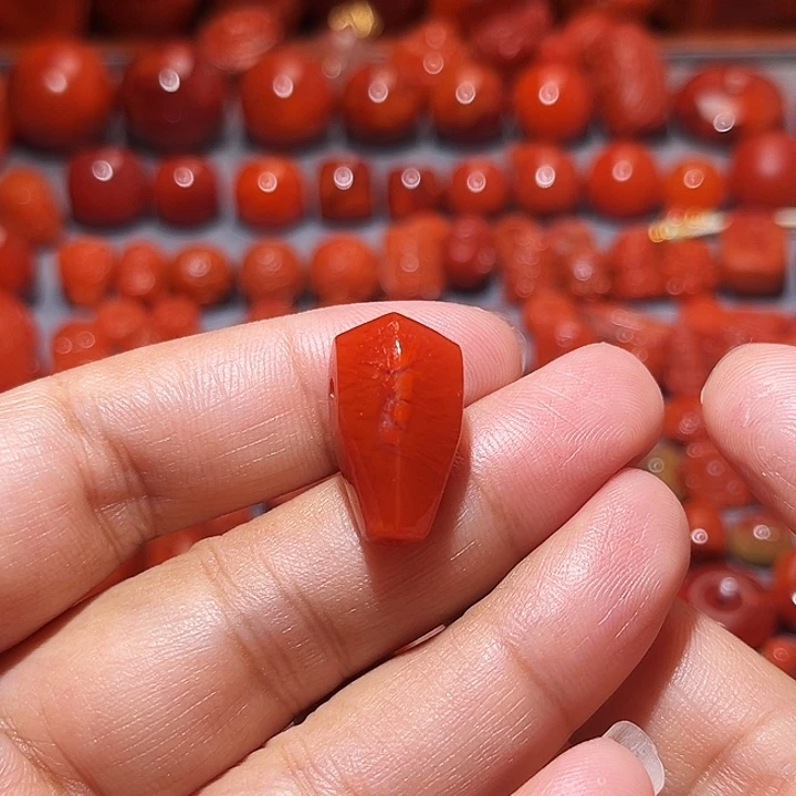 南红玛瑙未镶嵌配饰鲨鱼呗11.9mm