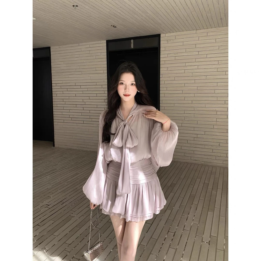 法式新款温柔风甜辣穿搭女泡泡袖显瘦上衣高腰半身裙两件套早春季