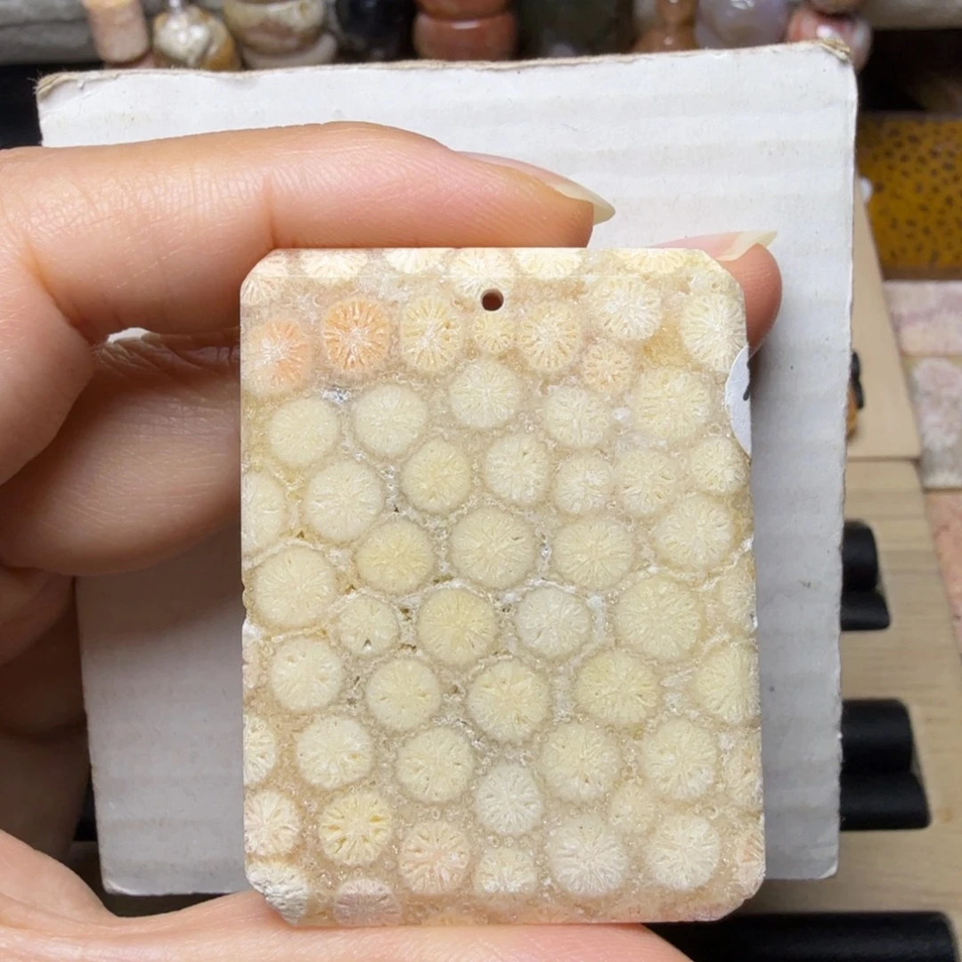 硅化玉未镶嵌爆闪奶黄飘点橘粉，特价