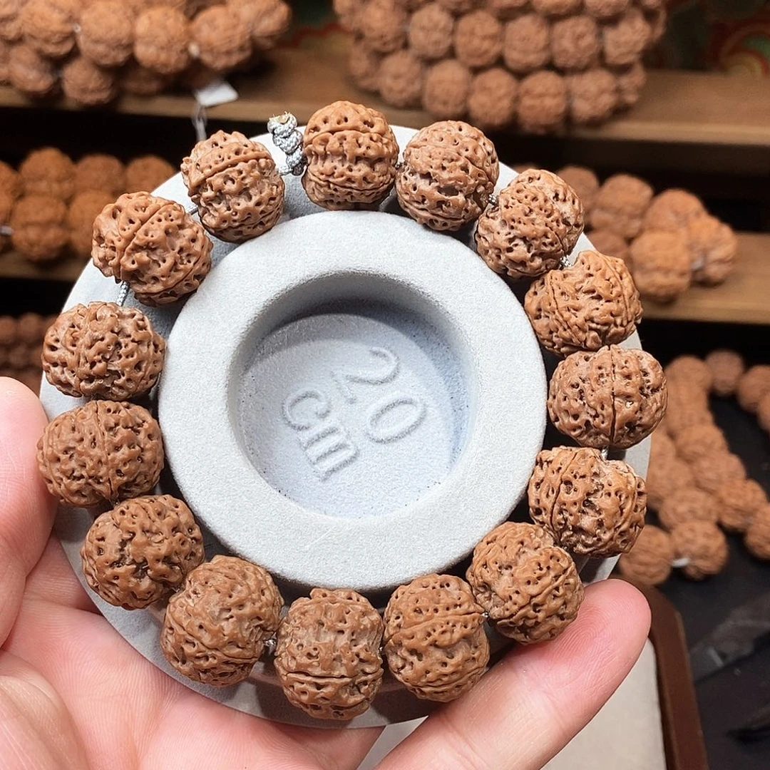 用***”吊坠金刚菩提19尺蜂王梅花