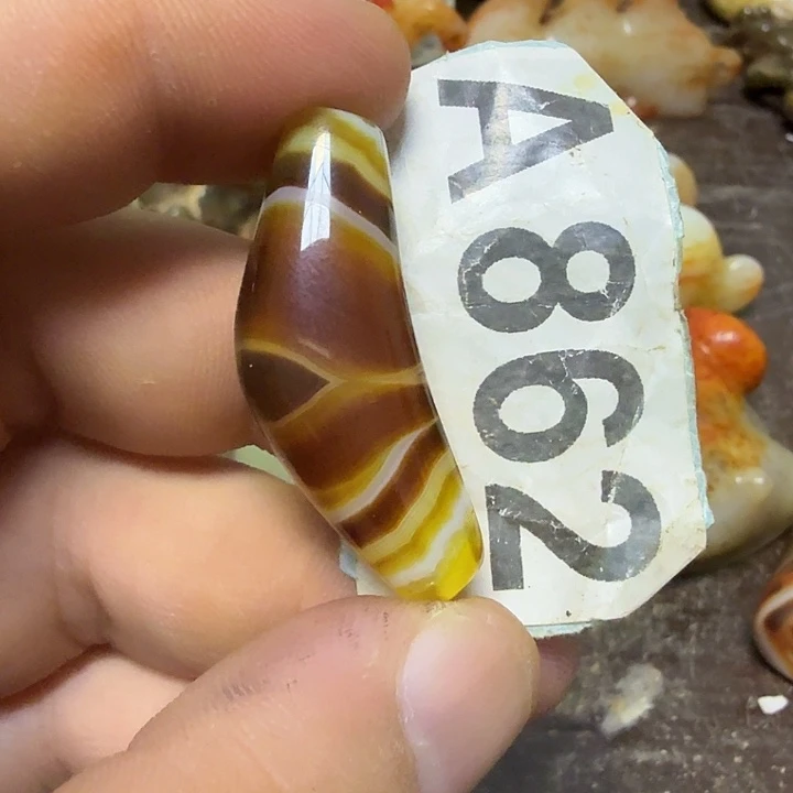 三***哥未镶嵌颈饰玛瑙/玉髓