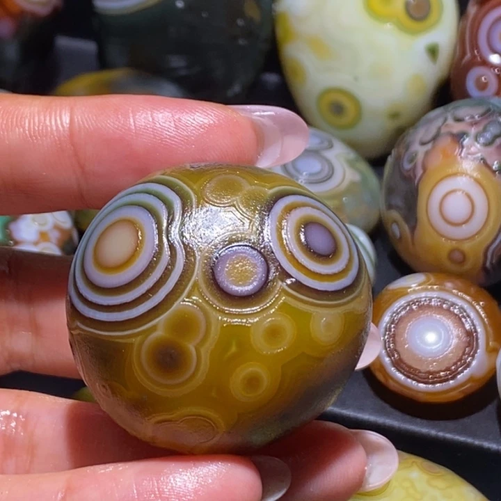 古***息玛瑙/玉髓未镶嵌珠宝奇石