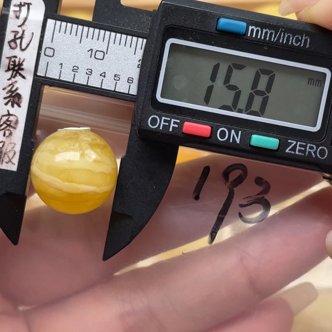 未镶嵌蜜蜡裸石张*