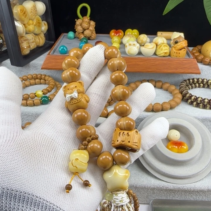 屁桃设计款猴头核桃手持