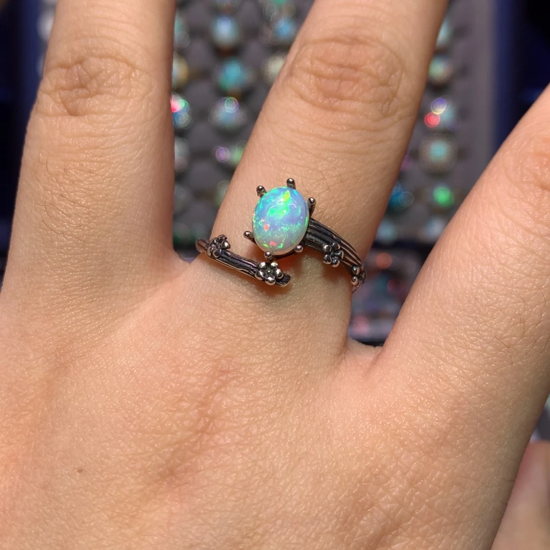 银S925镶嵌欧泊戒指