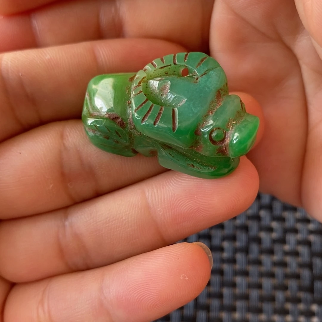 未镶嵌和田玉（糖玉）挂件