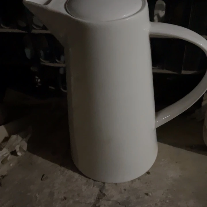 茶壶茶杯里可以喝水