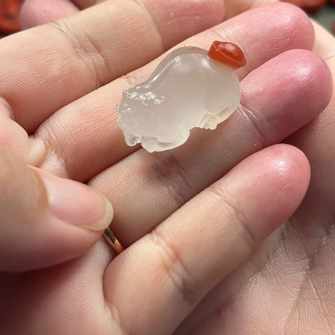 颈饰未镶嵌南红玛瑙