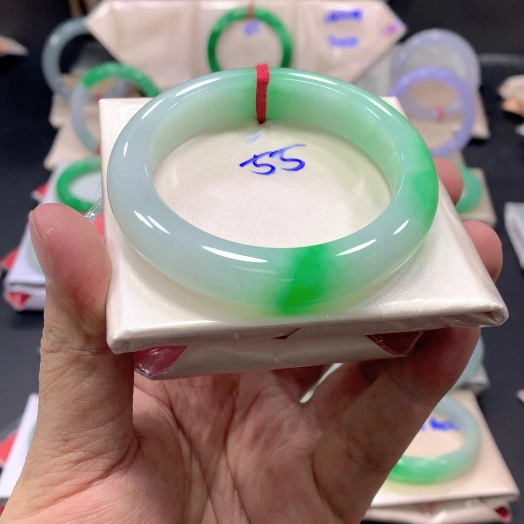 未镶嵌手镯翡翠翡翠