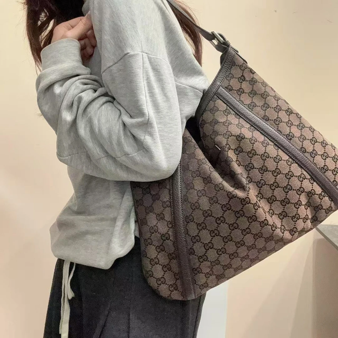 95新 GUCCI/古驰 【蕾】 1MT903 老花满印单肩包