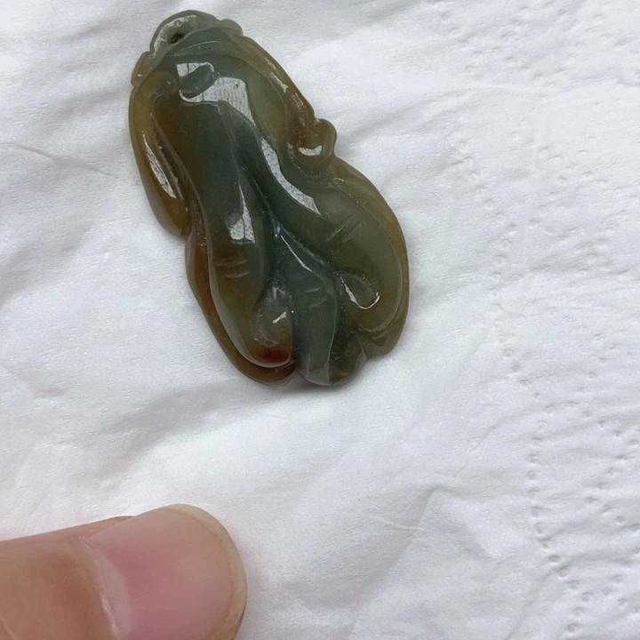 翡翠未镶嵌颈饰31号