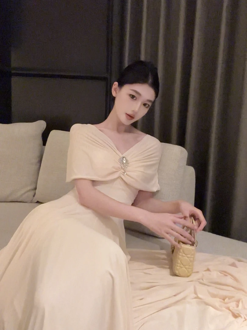 现货春日部【可盐可甜】一衣多穿网纱收腰连衣裙0982