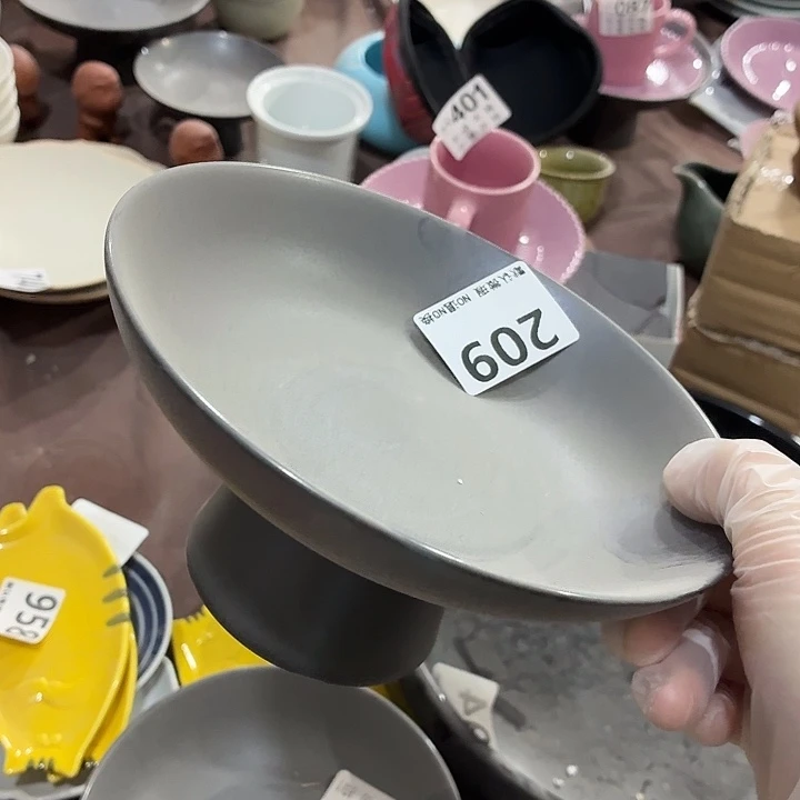 茶具微暇，介意勿拍