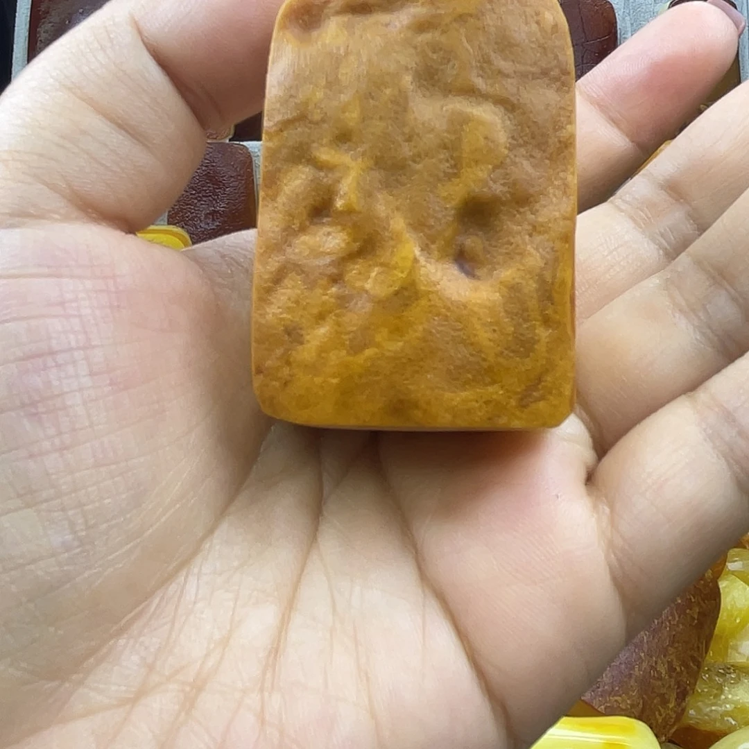 听****定制琥珀未镶嵌96788888