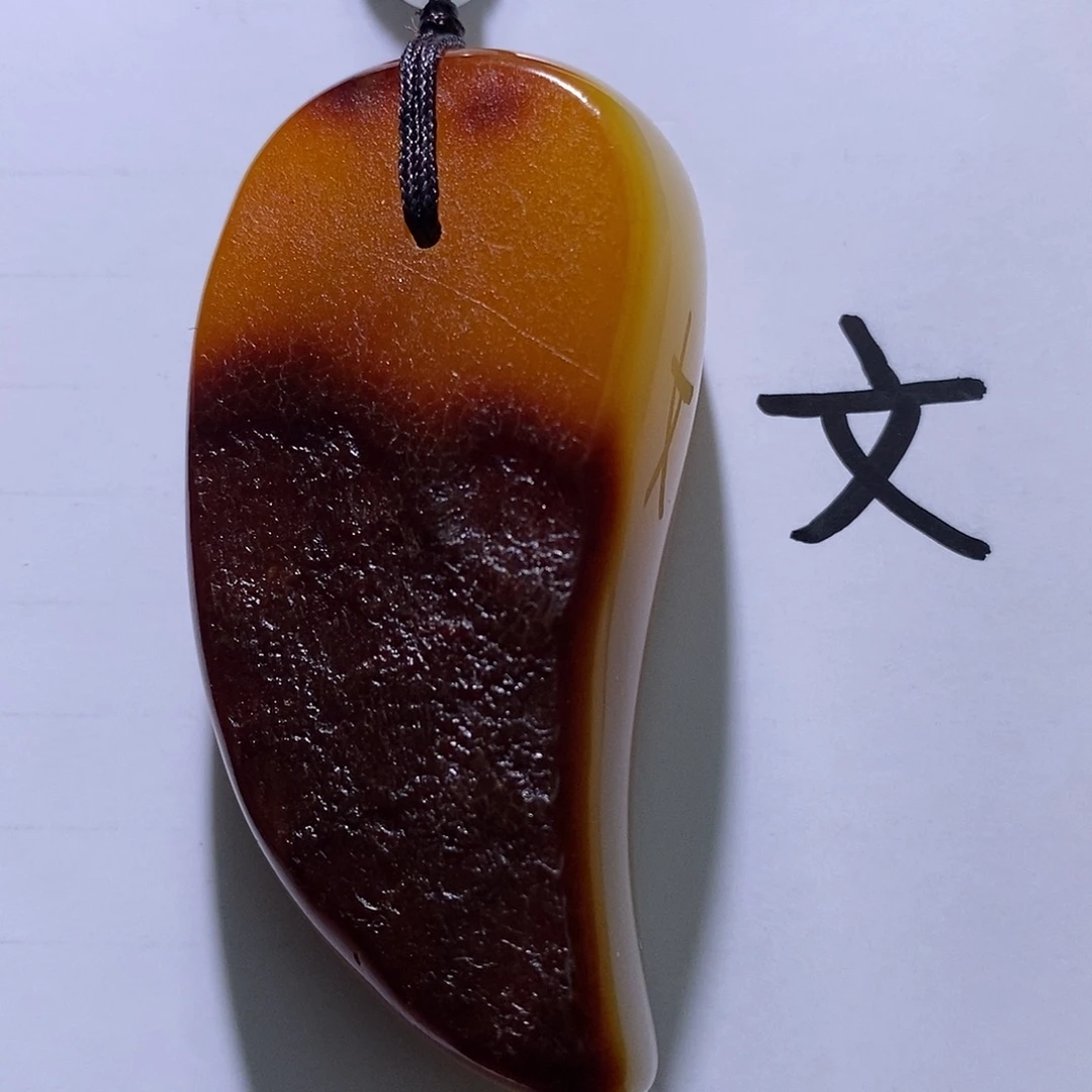 琥珀未镶嵌珠宝奇石51