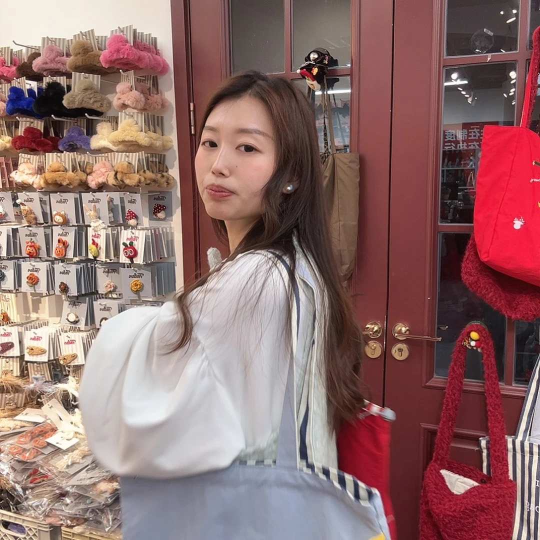 布艺铁合金蓝色包包